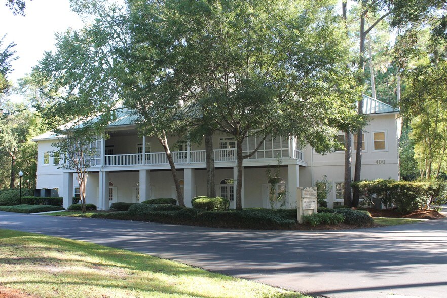 More Photos Of 400 Main St, Hilton Head Office For Lease