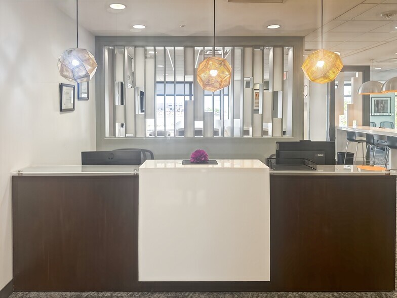 More Photos Of 7455 Arroyo Crossing Pky, Las Vegas Coworking Space