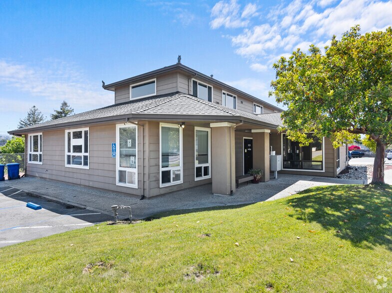 More Photos Of 9029 Soquel Ave, Santa Cruz Medical For Lease