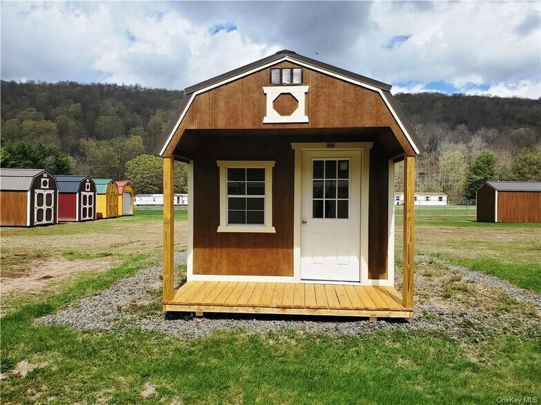 More Photos Of 206 Service Rd, Parksville Office For Sale