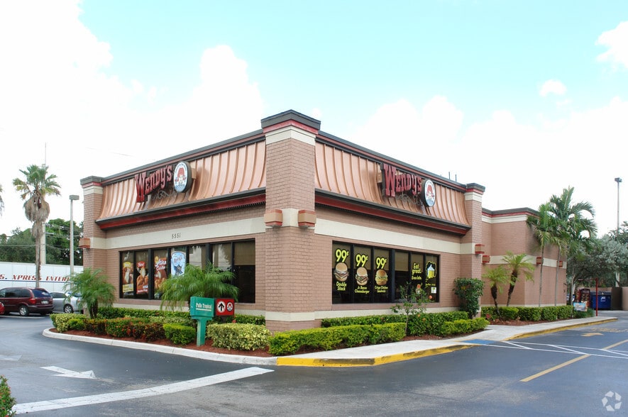 More Photos Of 4800 Sheridan St, Hollywood Unknown For Lease