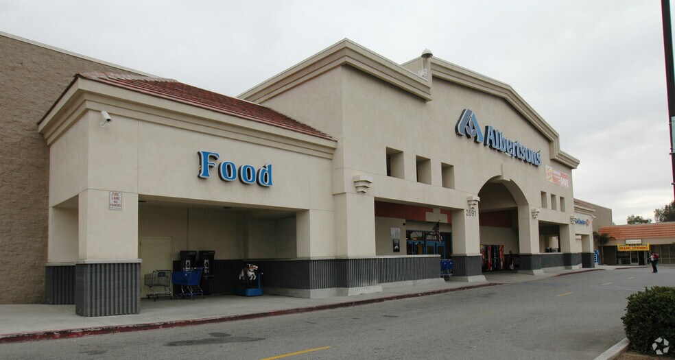 More Photos Of 2683-2693 Mount Vernon Ave, Bakersfield Unknown For Lease