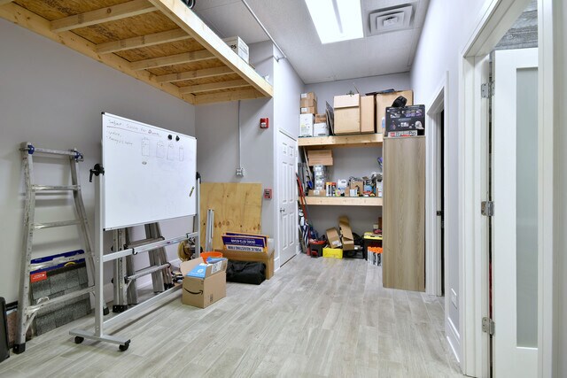 More Photos Of 1024-1036 Busse Hwy, Park Ridge Showroom For Lease