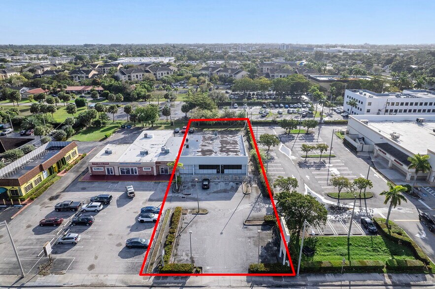 More Photos Of 3156 S Congress Ave, Palm Springs General Retail For Sale