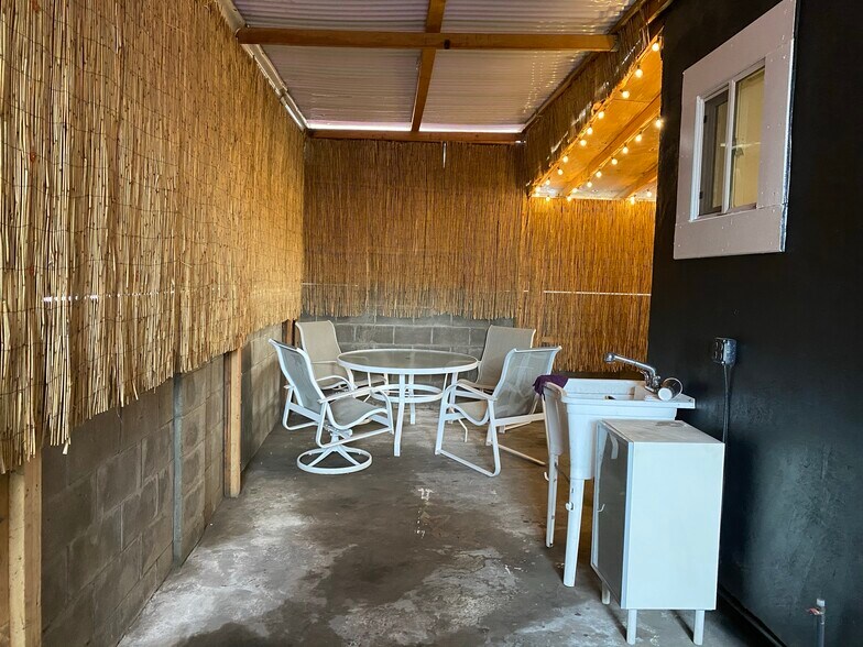 More Photos Of 412-414 E 12th St, Oakland Storefront Retail Residential For Sale