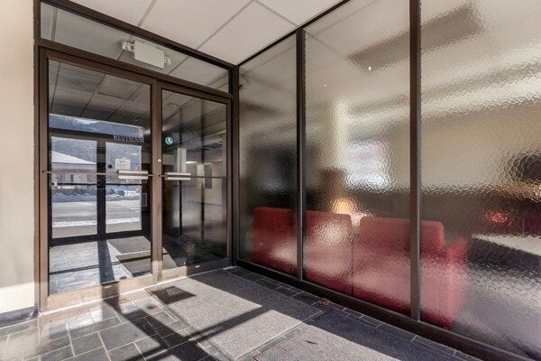 More Photos Of 702 Park Ave NW, Norton Office For Sale