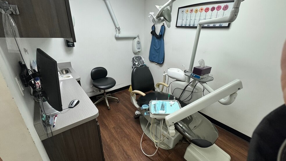 More Photos Of 700 Grand St, Brooklyn Storefront Retail Residential For Lease