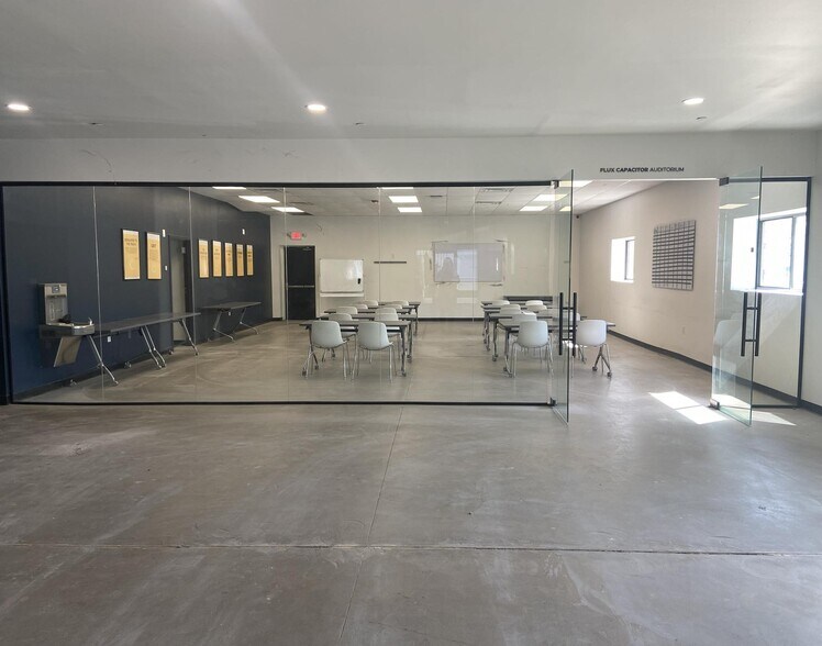 More Photos Of 511 Route 168, Turnersville Warehouse For Lease