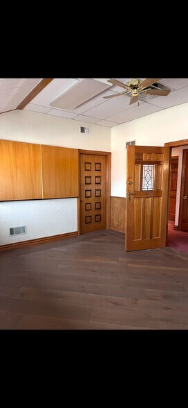 More Photos Of 84 Park Ave, Flemington Office For Lease