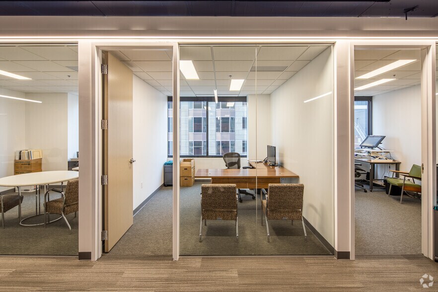 More Photos Of 200 N Broadway, Saint Louis Office For Lease