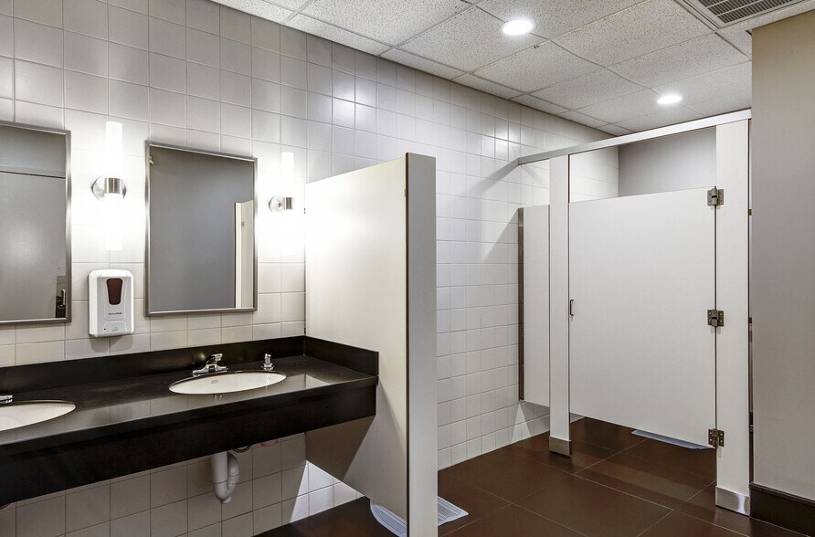 More Photos Of 101 Laurel Rd, Voorhees Office For Lease