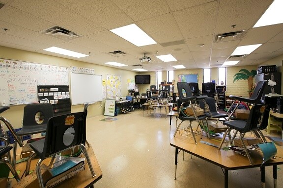 More Photos Of 5050 N 19th Ave, Phoenix Schools For Lease