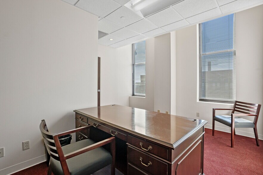 More Photos Of 309 Court Ave, Des Moines Office For Lease