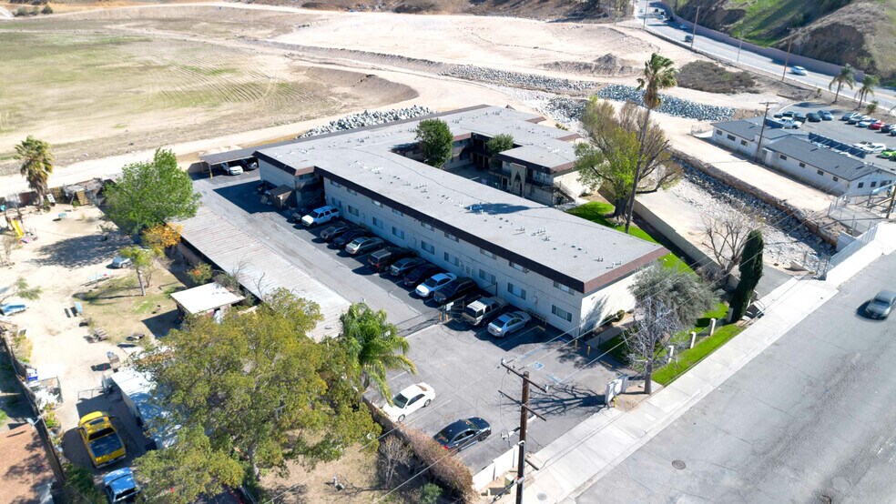 More Photos Of 3943 N H St, San Bernardino Apartments For Sale