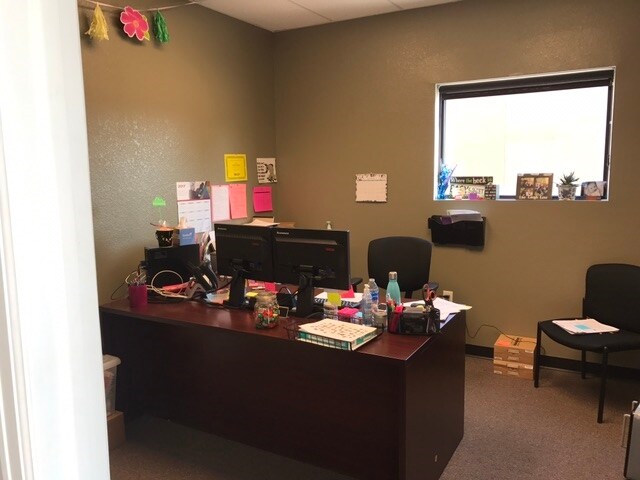 More Photos Of 2437-2443 S Prairie Ave, Pueblo Office For Sale