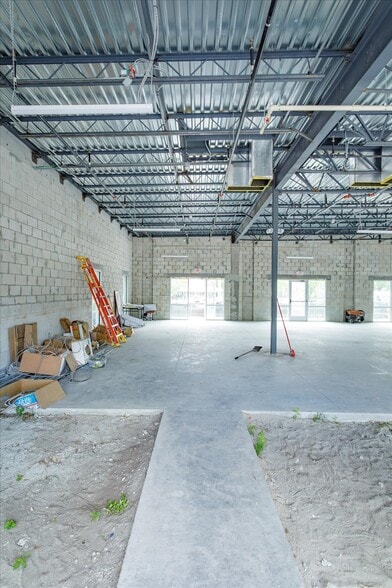 More Photos Of 286 Douglas Ave, Altamonte Springs General Retail For Lease