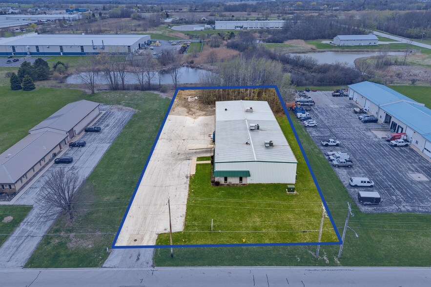 More Photos Of 3300 Commodity Ln, Green Bay Manufacturing For Sale