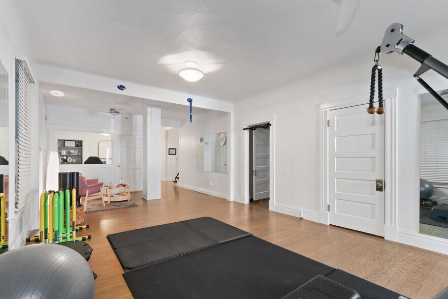 More Photos Of 2224 J St, Sacramento General Retail For Sale