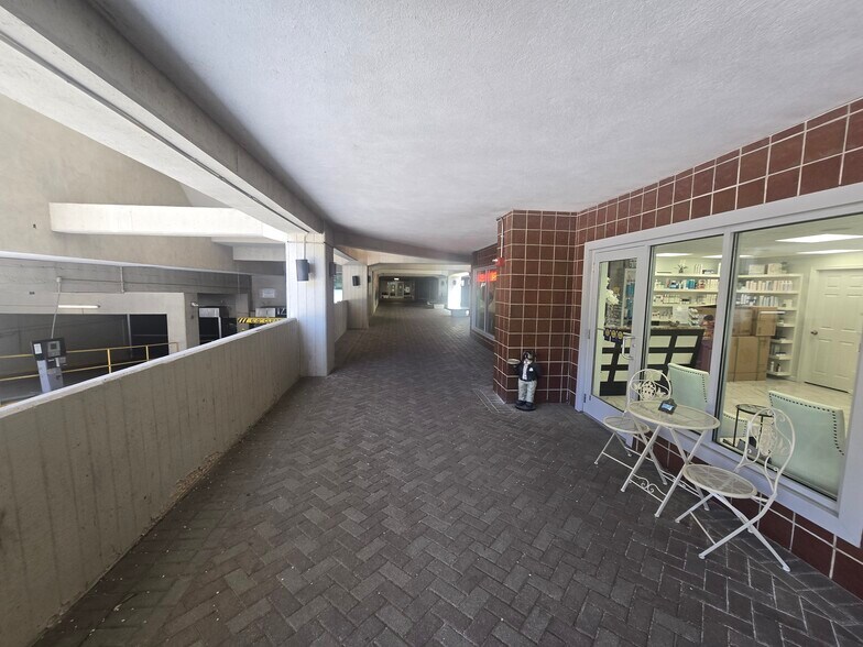 More Photos Of 4601 N Park Ave, Chevy Chase Apartments For Sale