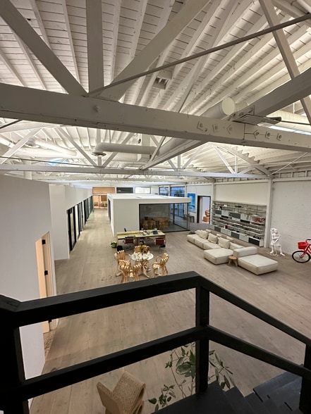 More Photos Of 642 Almont Dr, Los Angeles Showroom For Lease