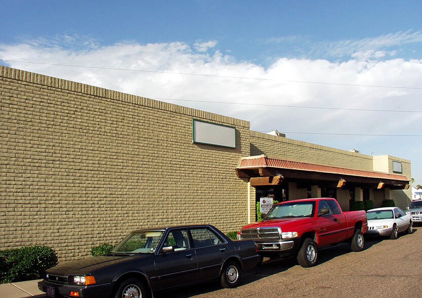 More Photos Of 3023-3027 Grand Ave, Phoenix Warehouse For Lease