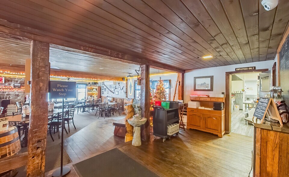 More Photos Of 184 Jamison City Rd, Benton Restaurant For Sale