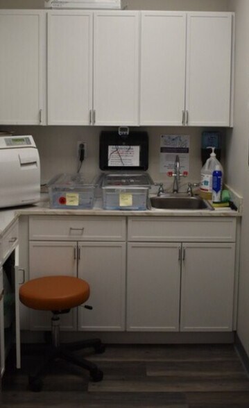 More Photos Of 118 N Country Rd, Port Jefferson Medical For Sale