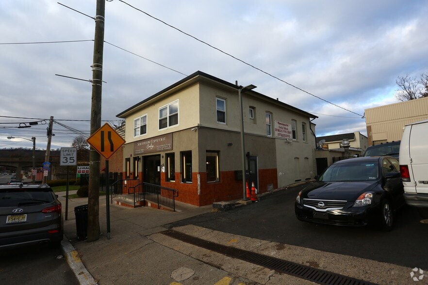 More Photos Of 501 Central Ave, Orange Storefront Retail Office For Lease