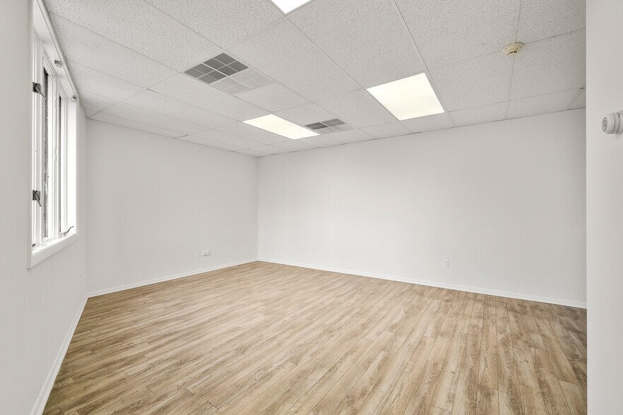 More Photos Of 40 Broad Ave, Palisades Park Office For Sale