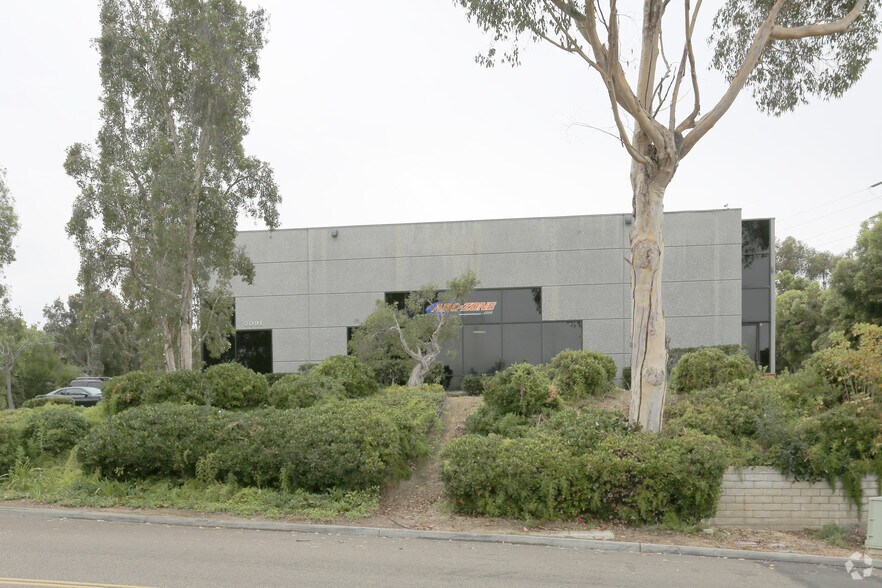 More Photos Of 2091 Las Palmas Dr, Carlsbad Light Manufacturing For Lease