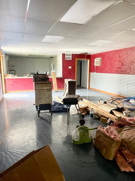 More Photos Of 309 Calcasieu Ave, Lake Arthur General Retail For Sale