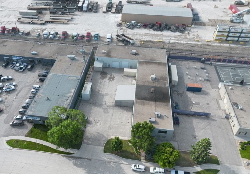 Primary Photo Of 55 Trottier Bay, Winnipeg Warehouse For Lease