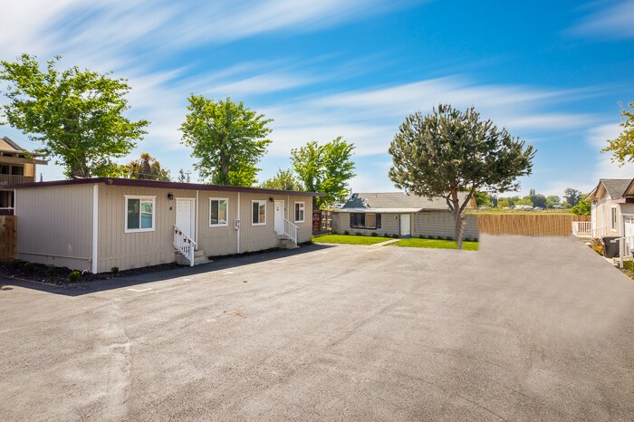 More Photos Of 6345 Bethel Island Rd, Bethel Island Apartments For Sale