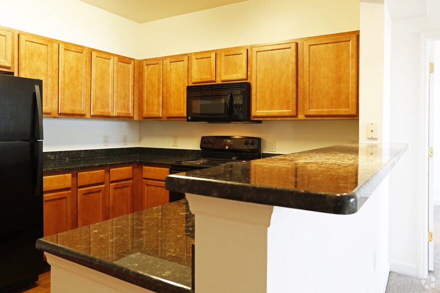 More Photos Of 1220 N King St, Hampton Apartments For Lease