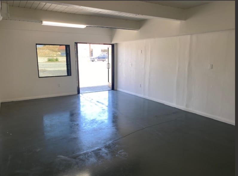 More Photos Of 1810 W Foothill Blvd, Upland Freestanding For Lease