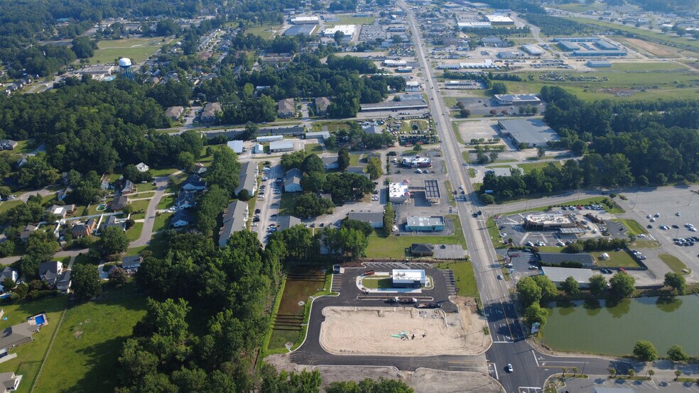 More Photos Of 2037 S Irby St, Florence General Retail For Sale