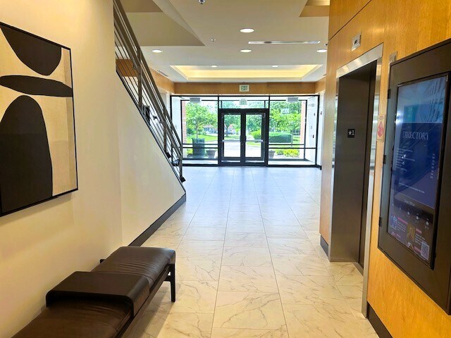 More Photos Of 9920 Franklin Square Dr, Nottingham Medical For Lease