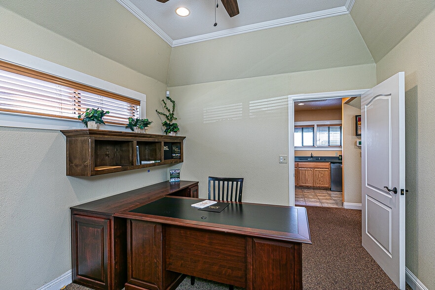 More Photos Of 115 W Park Ave, Santa Maria Office Residential For Sale