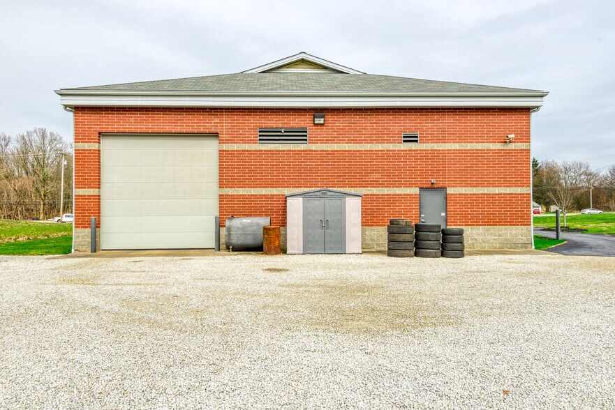 More Photos Of 5071 OH-43 Rd, Kent Auto Repair For Sale