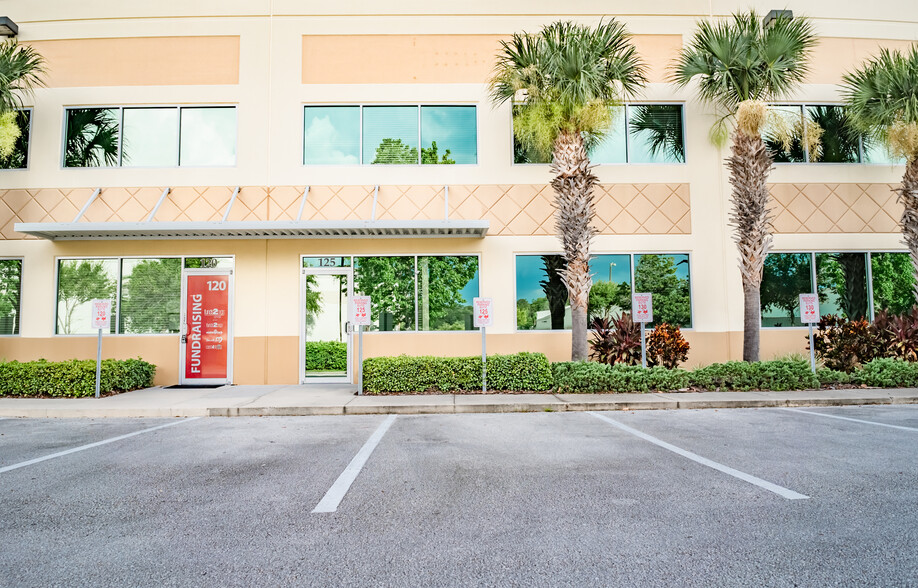 Primary Photo Of 6457 Hazeltine National Dr, Orlando Warehouse For Lease