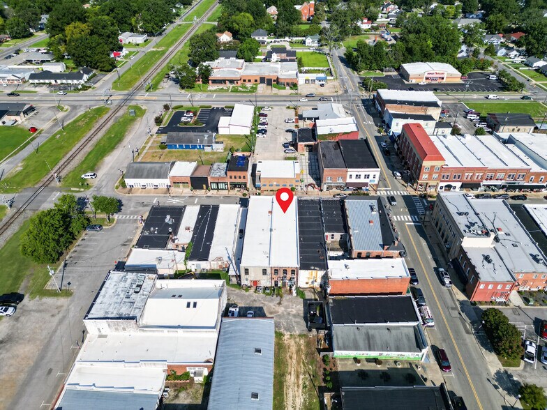 More Photos Of 109 S Raiford St, Selma Storefront For Lease