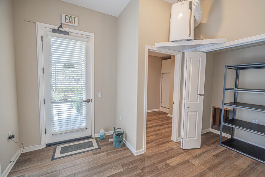 More Photos Of 26266 Prima Way, Santa Clarita Specialty For Lease