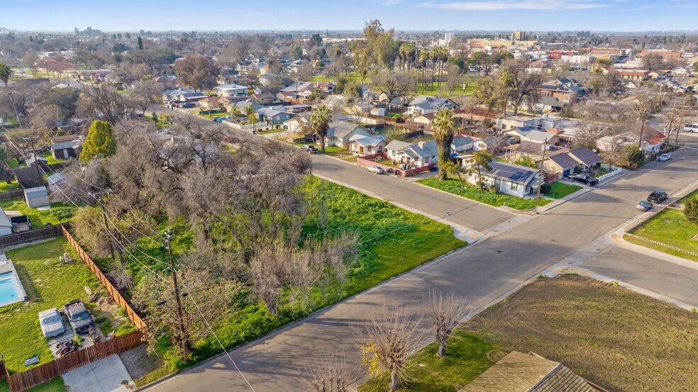 More Photos Of 109 Hamlet St, Lemoore Land For Sale