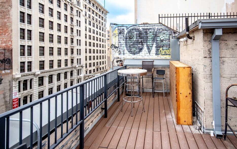 More Photos Of 731 S Broadway, Los Angeles Loft Creative Space For Sale