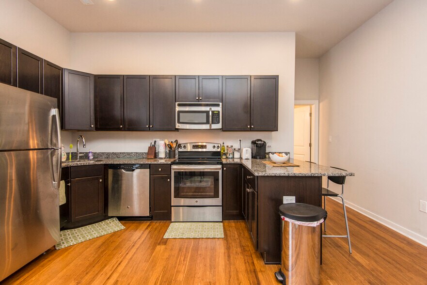 More Photos Of 4619 Woodland Ave, Philadelphia Apartments For Lease