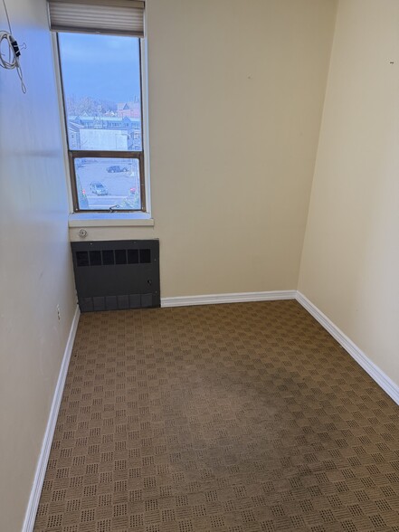 More Photos Of 3715 Main St, Bridgeport Medical For Sale
