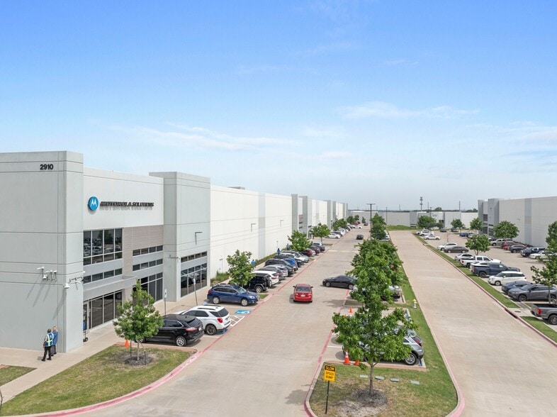 More Photos Of 2910 Telecom Pky, Richardson Manufacturing For Lease