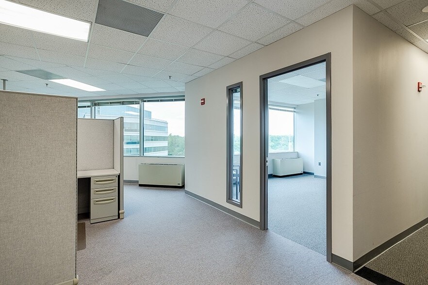 More Photos Of 4041 Powder Mill Rd, Beltsville Office Residential For Lease
