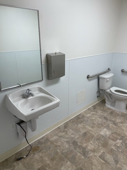 More Photos Of 4480 Enterprise St, Fremont Manufacturing For Lease