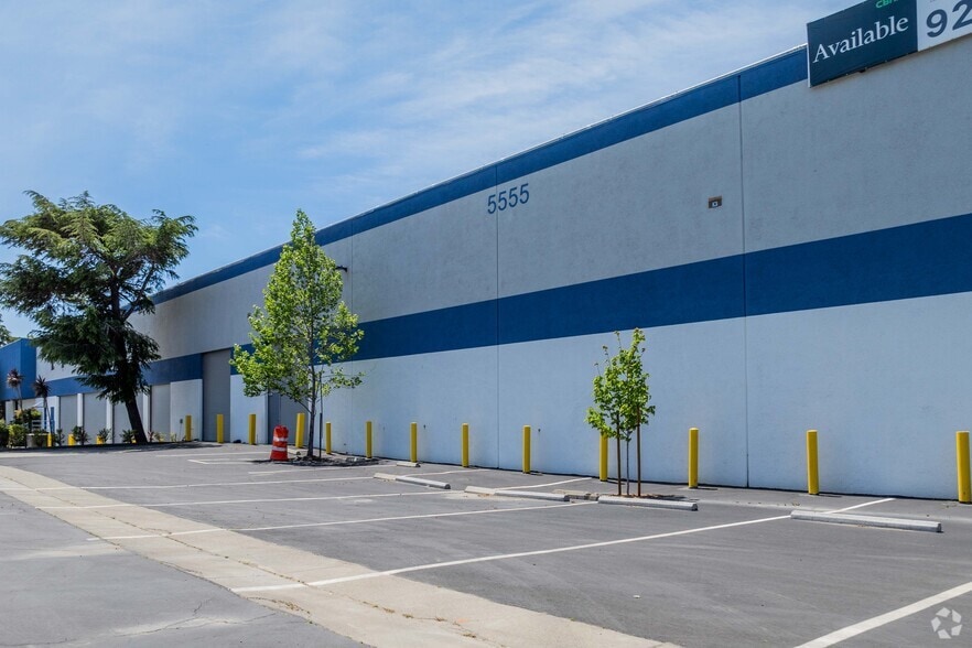 More Photos Of 5555 Broadway, American Canyon Warehouse For Lease